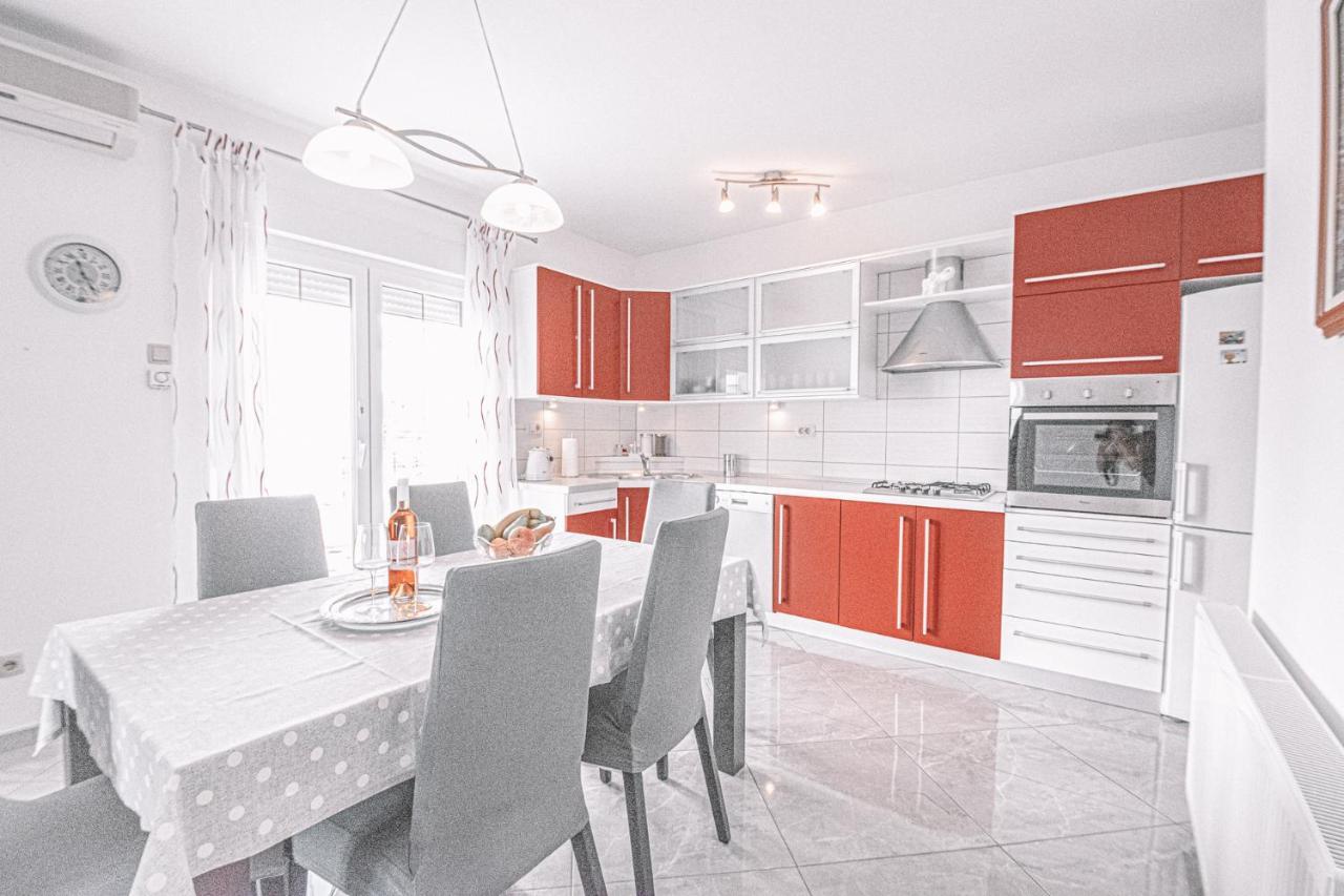 Apartments Vukic Crikvenica Luaran gambar